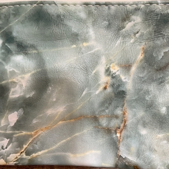 Green Marble  Wristlet Clutch Purse - Picture 10 of 13